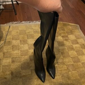 Tory brush US 8 size used black high over the knees boots